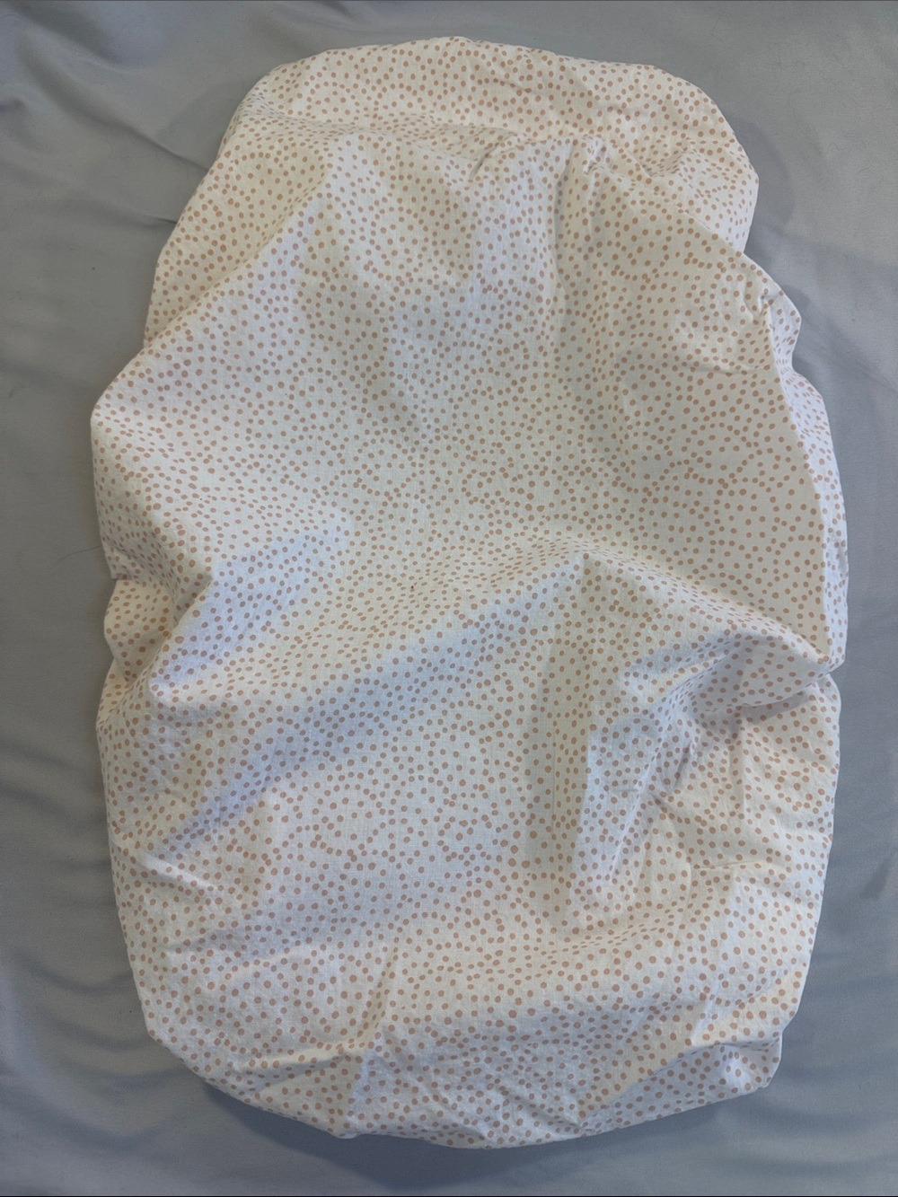 White Fitted Basinette Sheet with Light Pink Dot Print